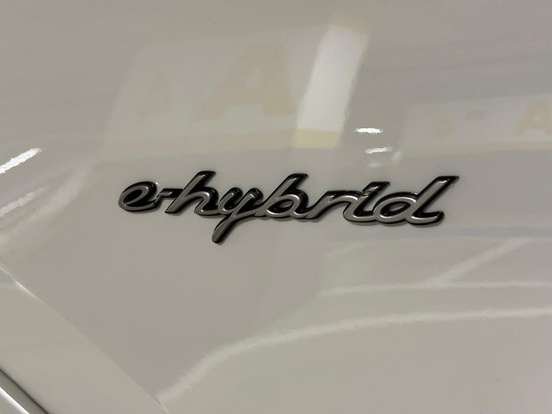 PORSCHE-CAYENNE-3.0 V6 E-HYBRID PLATINUM EDITION AWD TIPTRONIC S PORSCHE-CAYENNE-2023