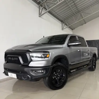 RAM 1500 5.7 V8 GASOLINA REBEL CD 4X4 AUTOMÁTICO