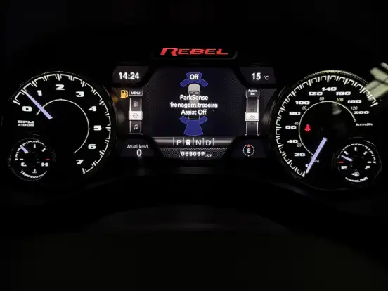 RAM-1500-5.7 V8 GASOLINA REBEL CD 4X4 AUTOMÁTICO RAM-1500-2021