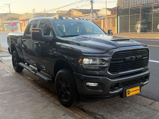 RAM-2500-6.7 I6 TURBO DIESEL LARAMIE NIGHT EDITION CD 4X4 AUTOMÁTICO RAM-2500-2024