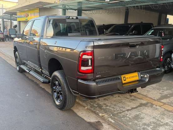 RAM-2500-6.7 I6 TURBO DIESEL LARAMIE NIGHT EDITION CD 4X4 AUTOMÁTICO RAM-2500-2024