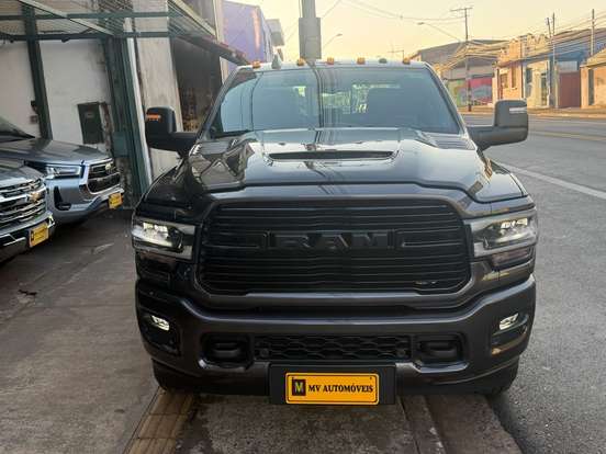 RAM-2500-6.7 I6 TURBO DIESEL LARAMIE NIGHT EDITION CD 4X4 AUTOMÁTICO RAM-2500-2024