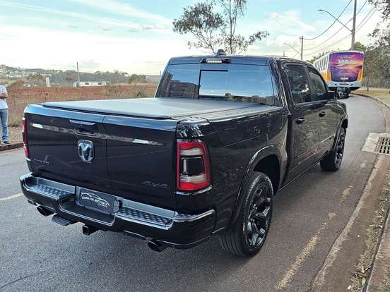 RAM-1500-5.7 V8 GASOLINA LIMITED NIGHT EDITION CD 4X4 AUTOMÁTICO RAM-1500-2024