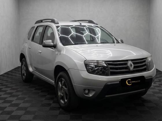 RENAULT DUSTER 2.0 DYNAMIQUE 4X2 16V FLEX 4P AUTOMÁTICO