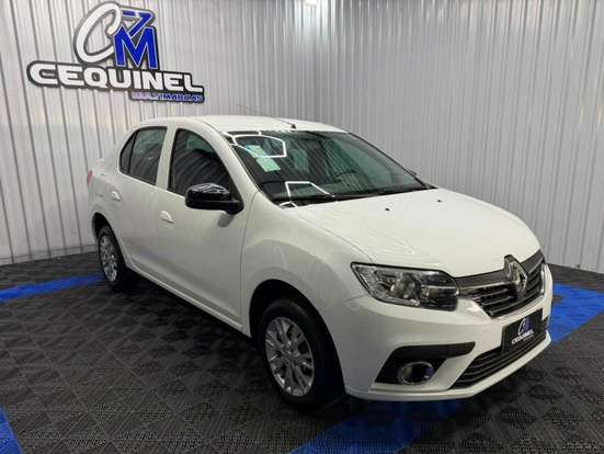 RENAULT-LOGAN-2023