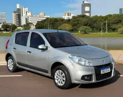 RENAULT SANDERO 1.0 EXPRESSION 16V FLEX 4P MANUAL RENAULT SANDERO 1.0 EXPRESSION 16V FLEX 4P MANUAL