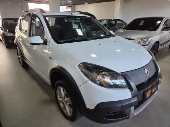 RENAULT SANDERO 1.6 STEPWAY 8V FLEX 4P MANUAL