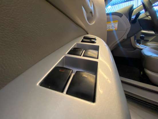 TOYOTA-COROLLA-2010