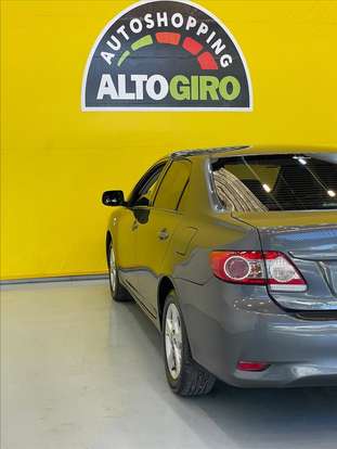 TOYOTA-COROLLA-2013