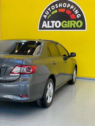 TOYOTA-COROLLA-2013