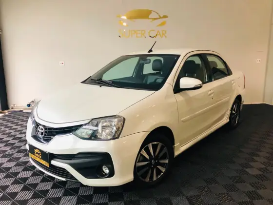 TOYOTA ETIOS 1.5 PLATINUM 16V FLEX 4P AUTOMÁTICO TOYOTA ETIOS 1.5 PLATINUM 16V FLEX 4P AUTOMÁTICO