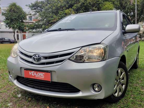 TOYOTA-ETIOS-1.3 XS 16V FLEX 4P MANUAL TOYOTA-ETIOS-2013