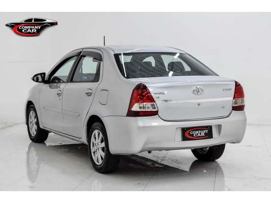 TOYOTA-ETIOS-1.5 X PLUS SEDAN 16V FLEX 4P AUTOMÁTICO TOYOTA-ETIOS-2018