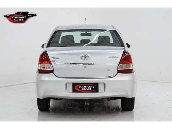 TOYOTA-ETIOS-2018