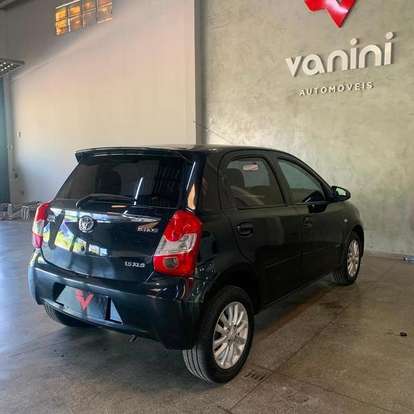 TOYOTA-ETIOS-2013