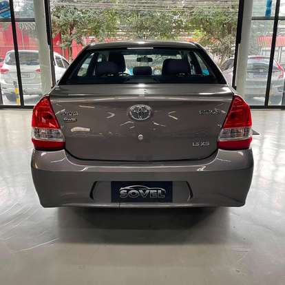 TOYOTA-ETIOS-2017