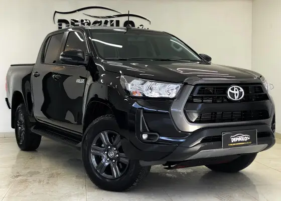 TOYOTA HILUX 2.8 D-4D TURBO DIESEL CD SR 4X4 AUTOMÁTICO