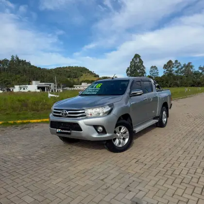 TOYOTA HILUX 2.8 SRV 4X4 CD 16V DIESEL 4P AUTOMÁTICO