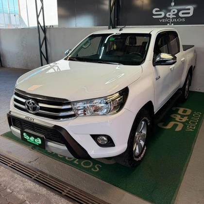 TOYOTA HILUX 2.8 SR 4X4 CD 16V DIESEL 4P AUTOMÁTICO