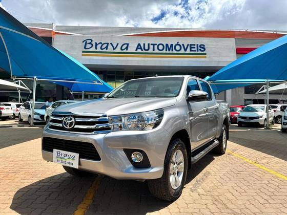 TOYOTA HILUX 2.8 STD 4X4 CD 16V DIESEL 4P MANUAL