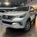 TOYOTA HILUX SW4 2.8 SRX 4X4 7 LUGARES 16V TURBO INTERCOOLER DIESEL 4P AUTOMÁTICO TOYOTA HILUX SW4 2.8 SRX 4X4 7 LUGARES 16V TURBO INTERCOOLER DIESEL 4P AUTOMÁTICO