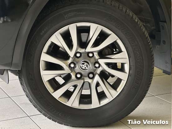 TOYOTA-HILUX SW4-2021