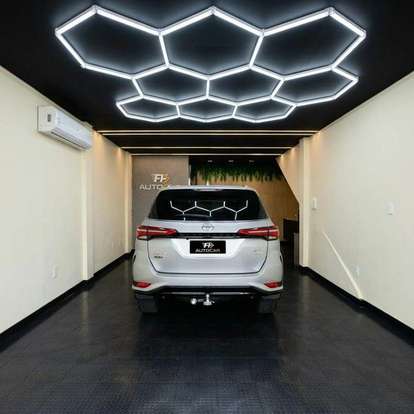 TOYOTA-HILUX SW4-2024