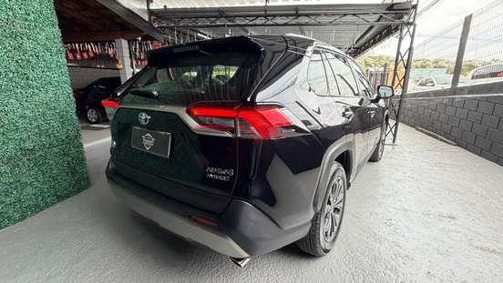 TOYOTA-RAV4-2021