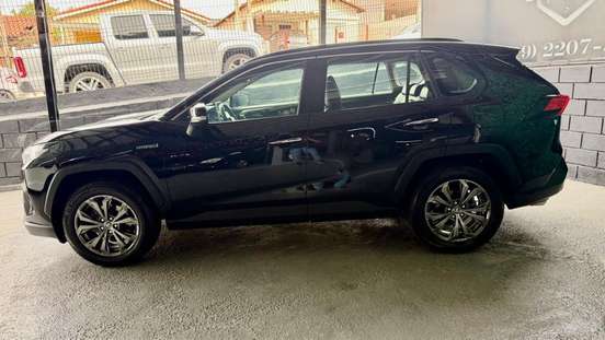 TOYOTA-RAV4-2021