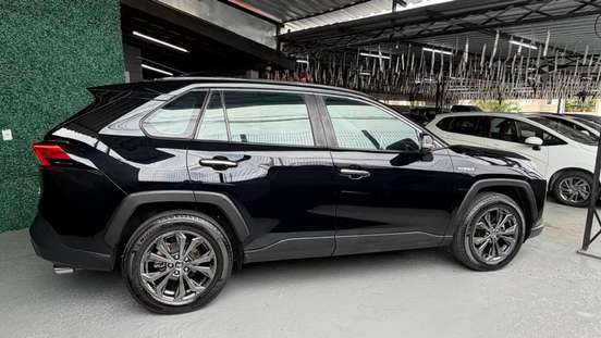 TOYOTA-RAV4-2021