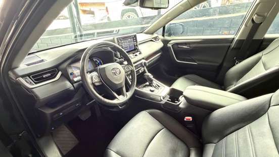 TOYOTA-RAV4-2021