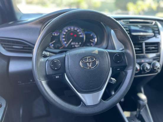 TOYOTA-YARIS-2019