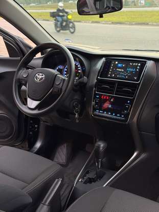 TOYOTA-YARIS-2024