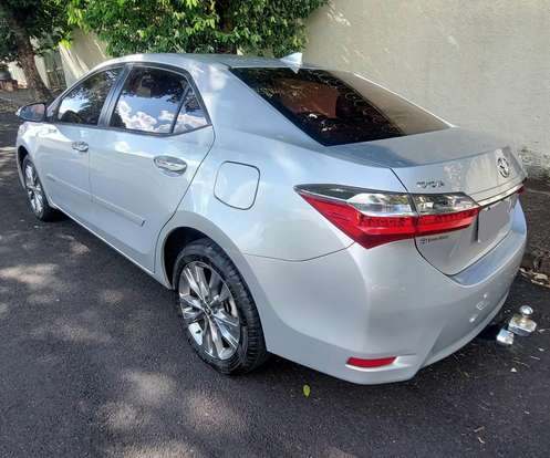 TOYOTA-COROLLA-2018