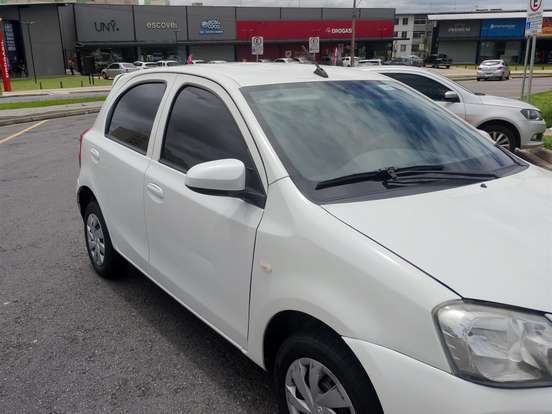 TOYOTA-ETIOS-1.3 X 16V FLEX 4P MANUAL TOYOTA-ETIOS-2017