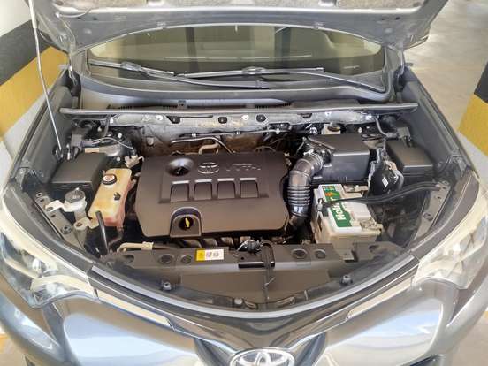 TOYOTA-RAV4-2017