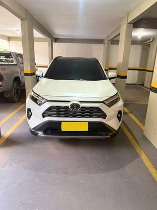 TOYOTA-RAV4-2025