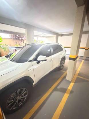TOYOTA-RAV4-2025