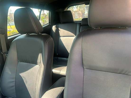 TOYOTA-YARIS-2022