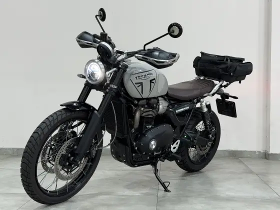 TRIUMPH BONNEVILLE SCRAMBLER 1200 X TRIUMPH BONNEVILLE SCRAMBLER 1200 X