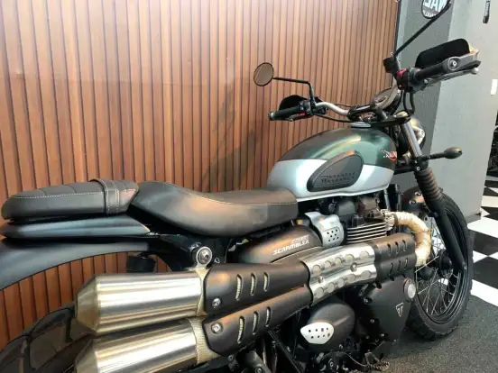 TRIUMPH-STREET SCRAMBLER-2019