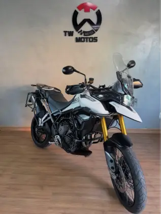 TRIUMPH TIGER 900 RALLY TRIUMPH TIGER 900 RALLY