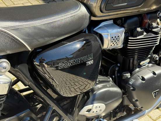 TRIUMPH-BONNEVILLE T100 900 TRIUMPH-BONNEVILLE T100 900-2023