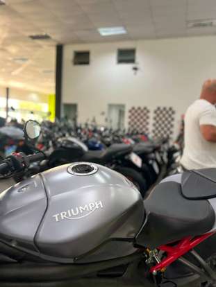TRIUMPH-SPEED TRIPLE R-2017
