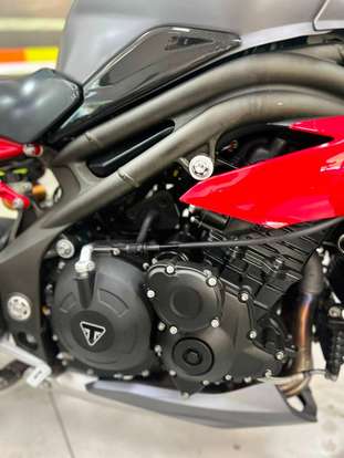 TRIUMPH-SPEED TRIPLE R-2017