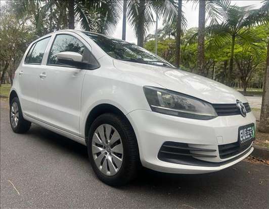 VOLKSWAGEN-FOX-2014
