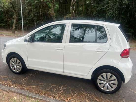 VOLKSWAGEN-FOX-1.0 MI TRENDLINE 8V FLEX 4P MANUAL VOLKSWAGEN-FOX-2014