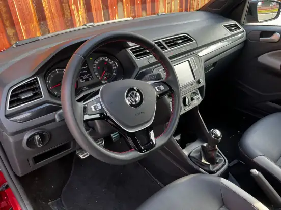 VOLKSWAGEN-GOL-2022