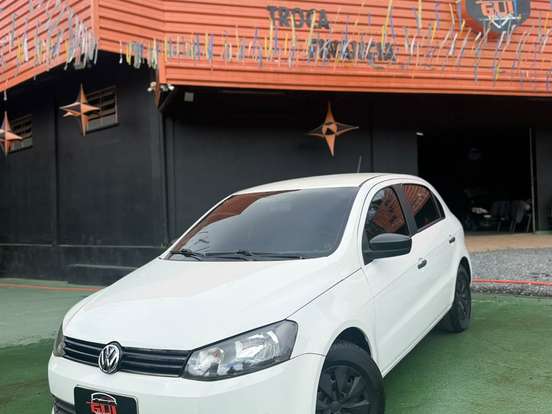 VOLKSWAGEN-GOL-1.0 MI COMFORTLINE 8V FLEX 4P MANUAL VOLKSWAGEN-GOL-2014
