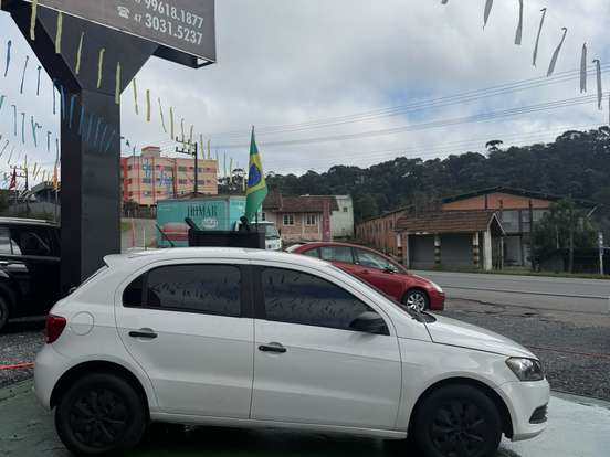 VOLKSWAGEN-GOL-1.0 MI COMFORTLINE 8V FLEX 4P MANUAL VOLKSWAGEN-GOL-2014